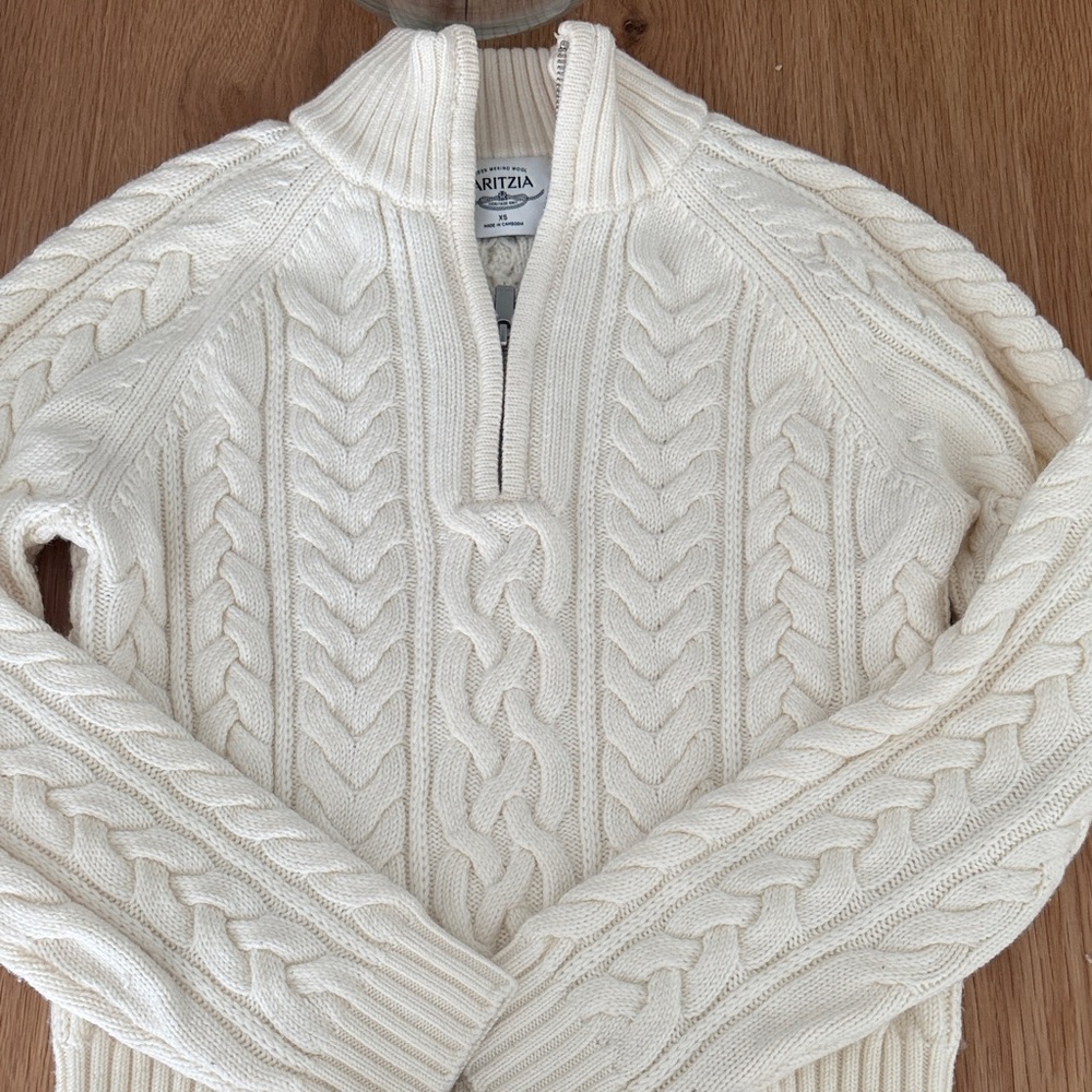 Aritzia Mockbeck Half zip